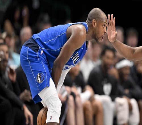 米爾頓分享,助攻後三分,得分的喜悅,爱游戏app,爱游戏官网,爱游戏体育官网,爱游戏体育app