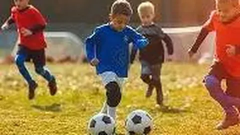 英格兰队大名单拟定，图赫尔与本怀特深入交流